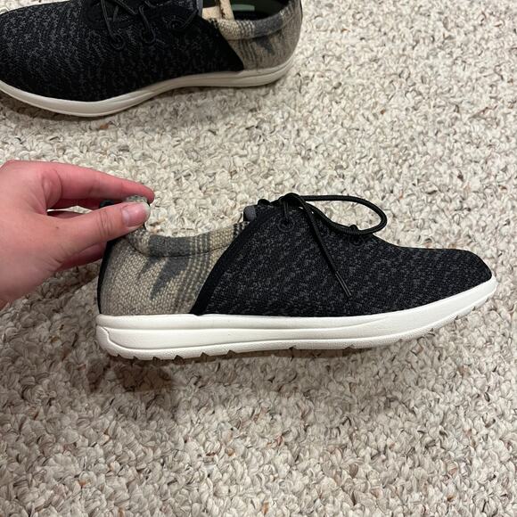 NEW Minnetonka Eco Anew Sneakers Sz 7 Women's Black Multi Casual Comfort - Picture 3 of 7